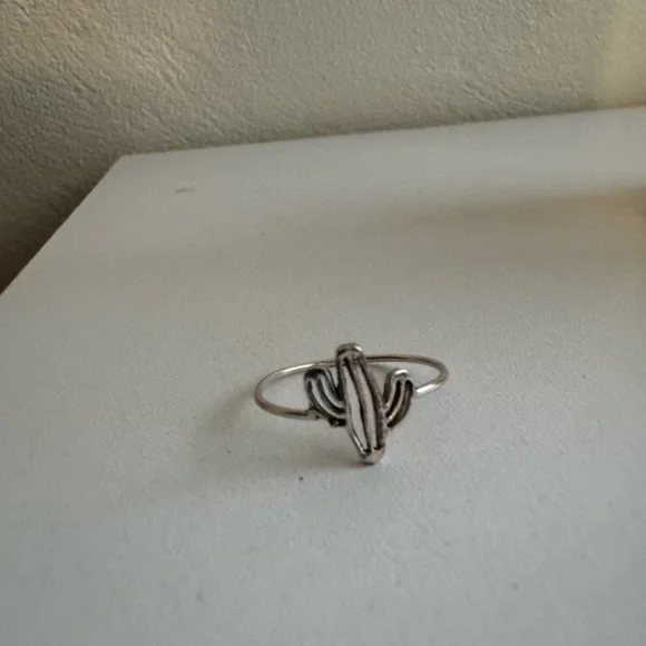 925 Sterling Silver Cactus Ring - Picture 4 of 5